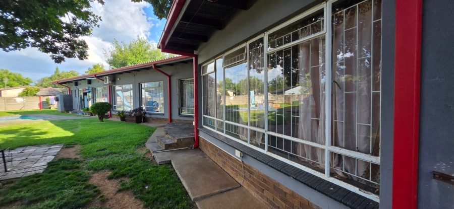 3 Bedroom Property for Sale in Declercqville North West